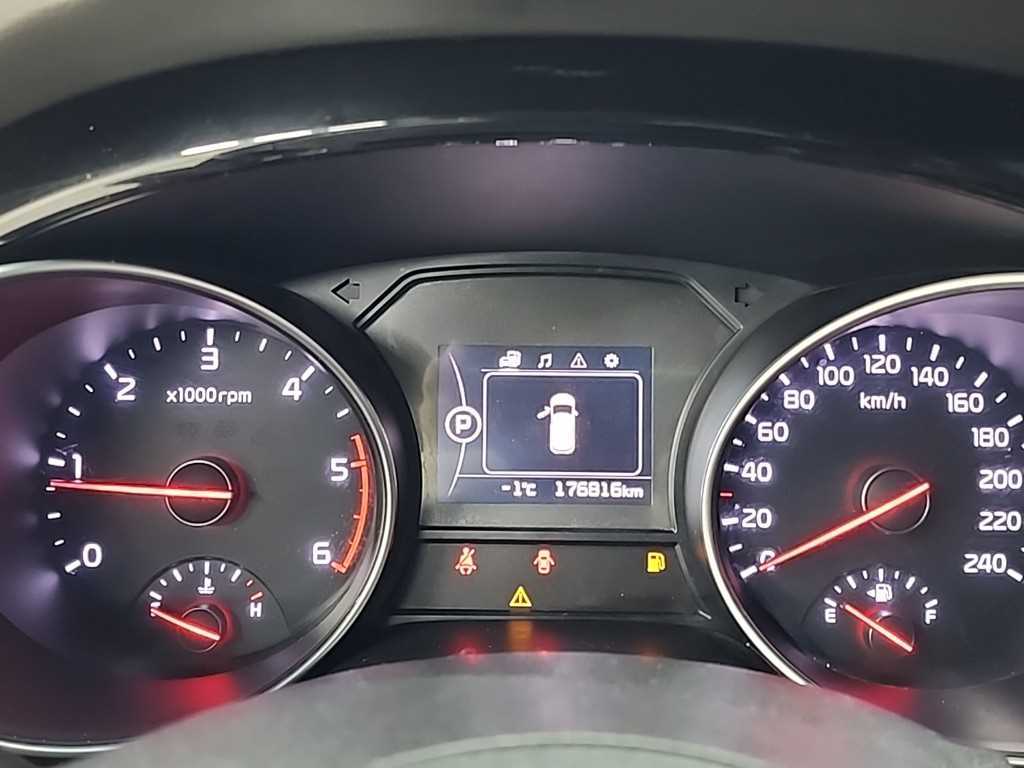 KIA Carnival 2015 - Importación desde Corea - HF Imports Iquique - Foto 13