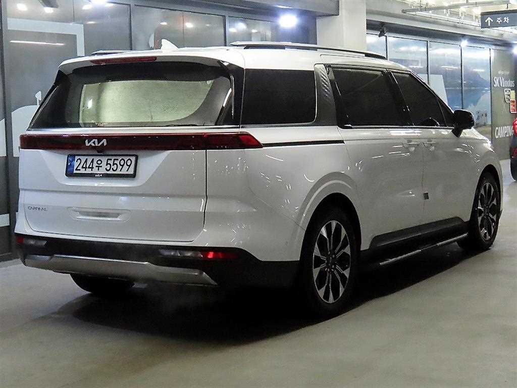 KIA Carnival - Vista 4