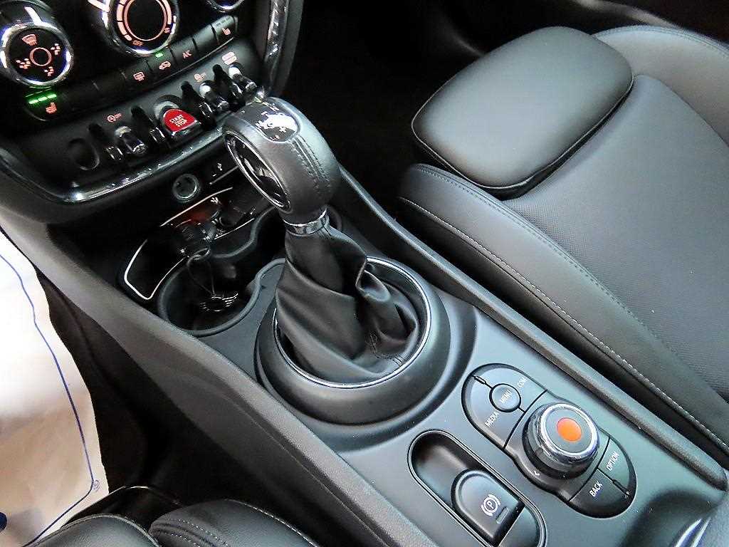 Mini Clubman - Vista 10