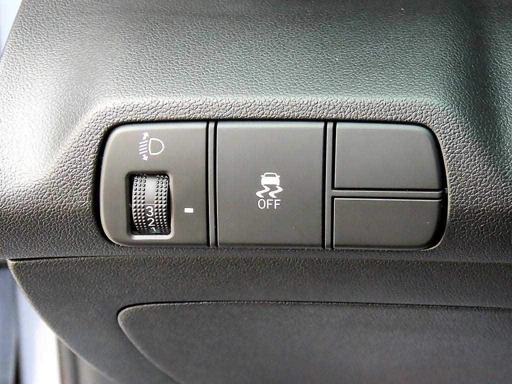 HYUNDAI Avante - Vista 12