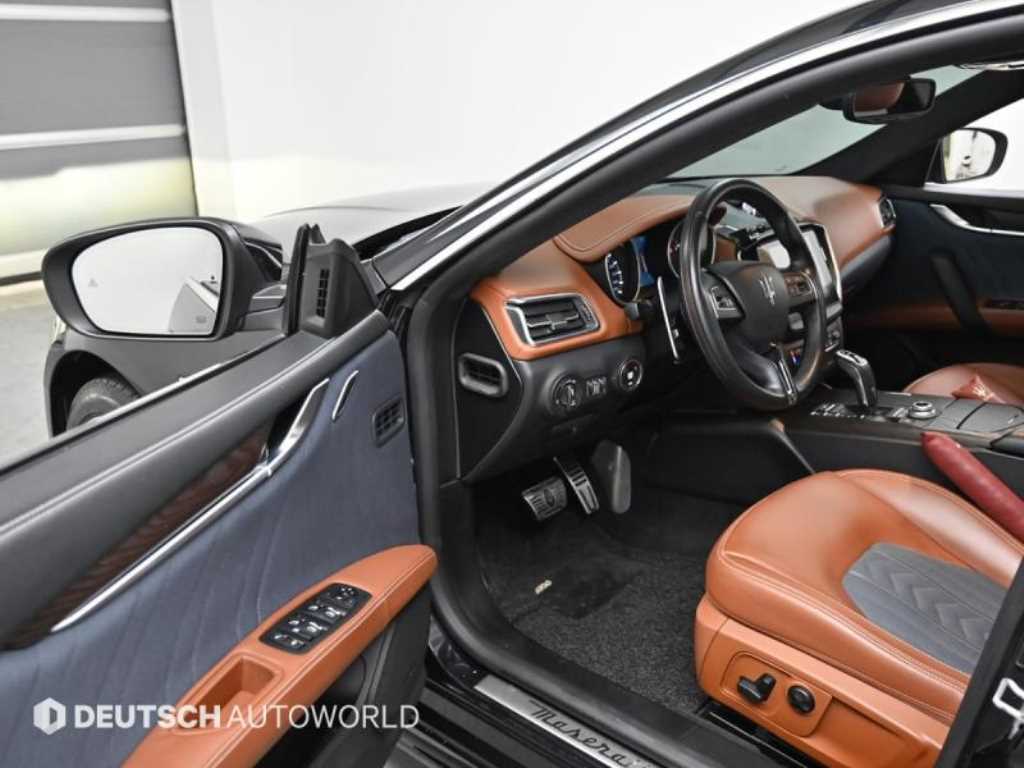 Maserati Ghibli - Vista 11