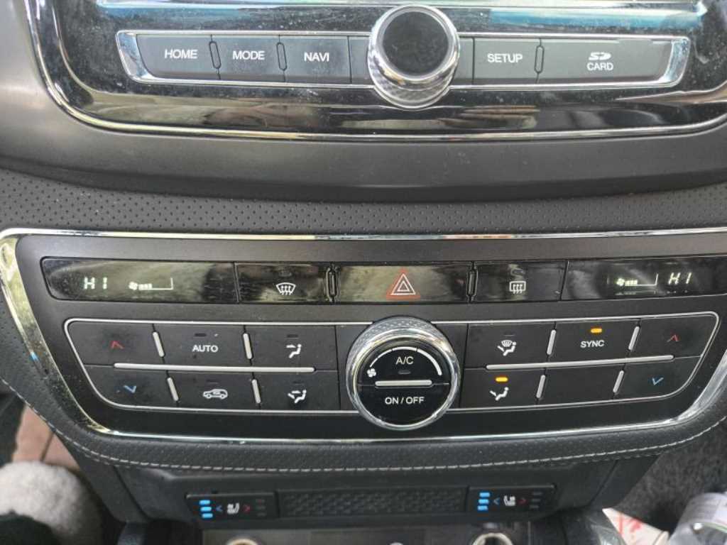 Ssangyong Rexton - Vista 10