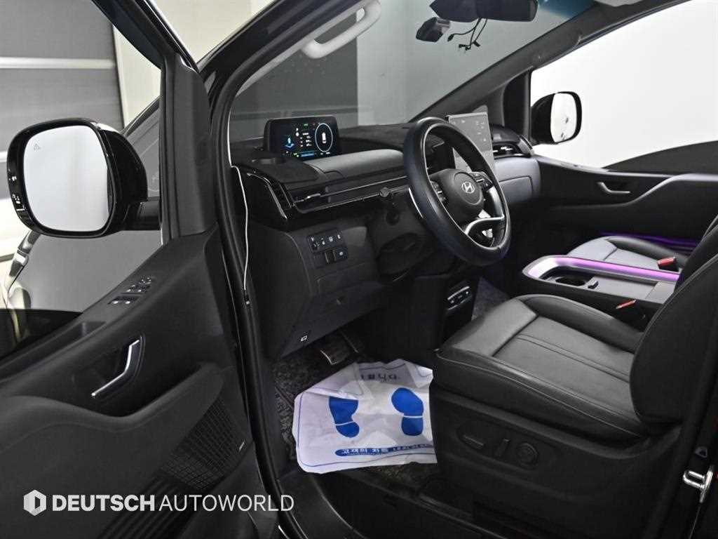 HYUNDAI Staria - Vista 11