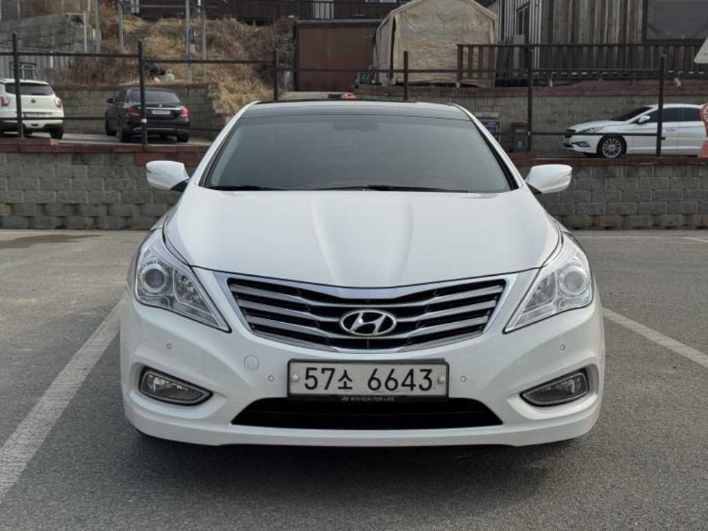 HYUNDAI Grandeur 2012 - Importación desde Corea - HF Imports Iquique - Foto 1