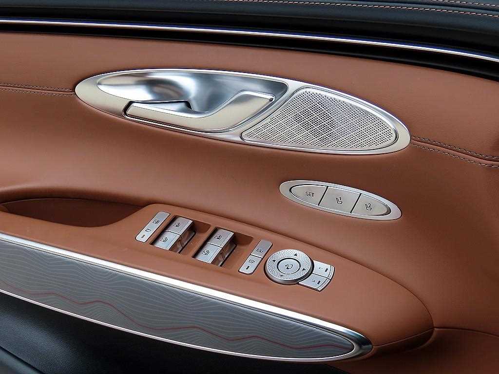 Genesis GV70 - Vista 12