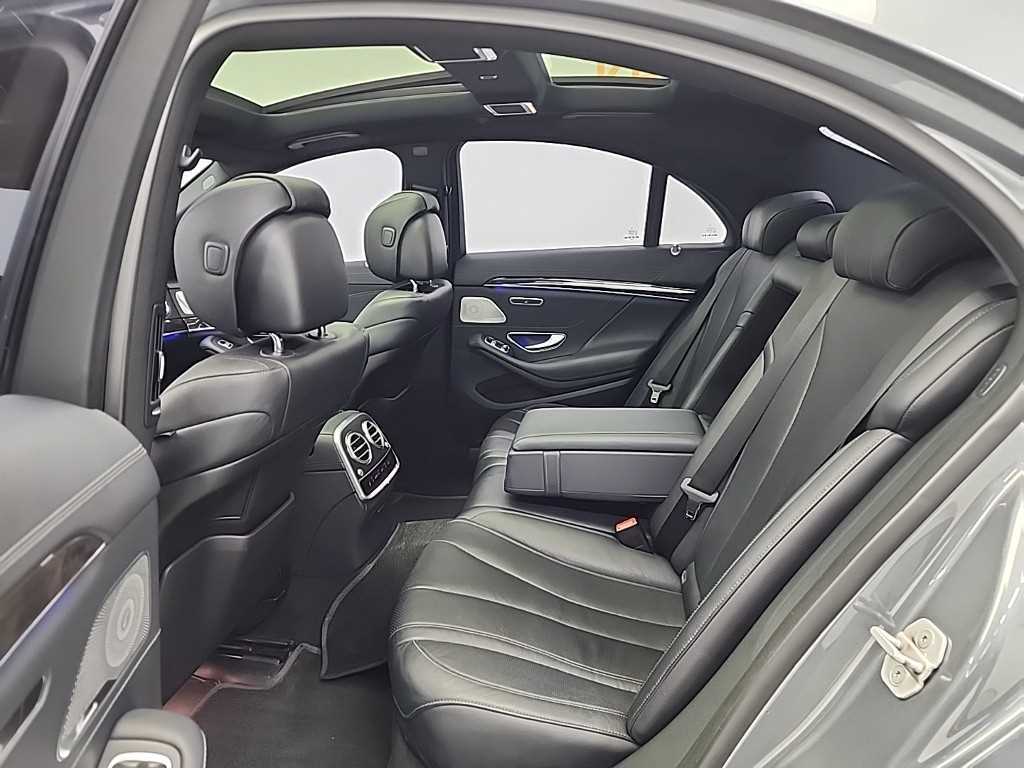 Mercedes Benz S Class - Vista 12