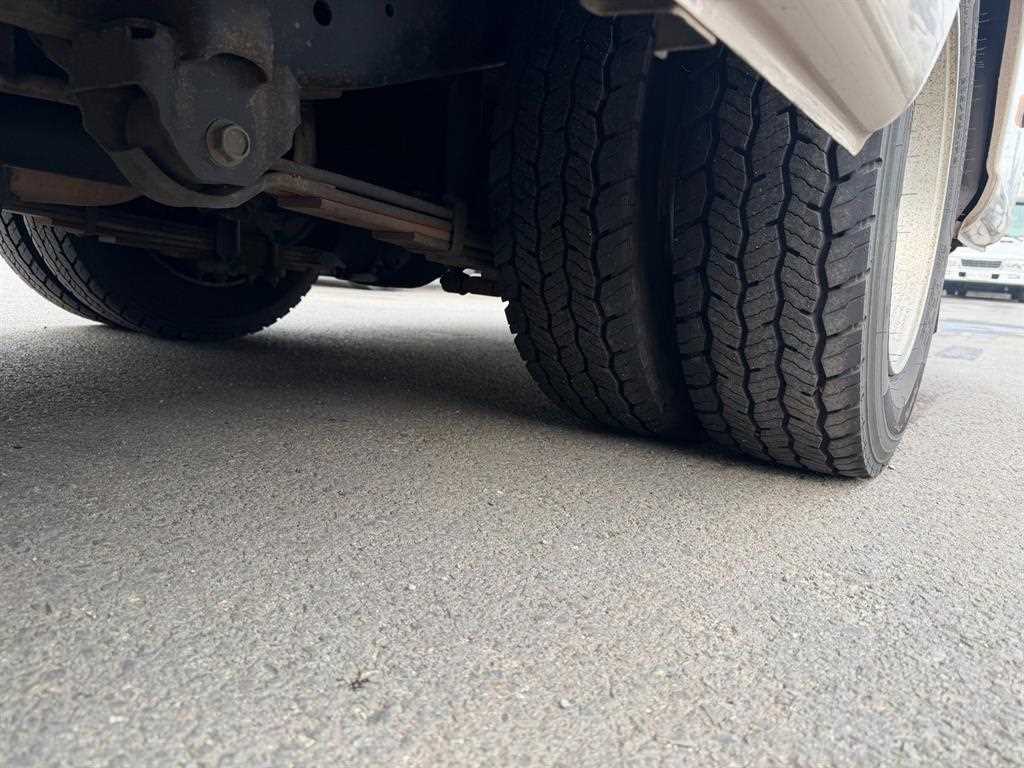 medium and large bus Hyundai bus - Vista 10