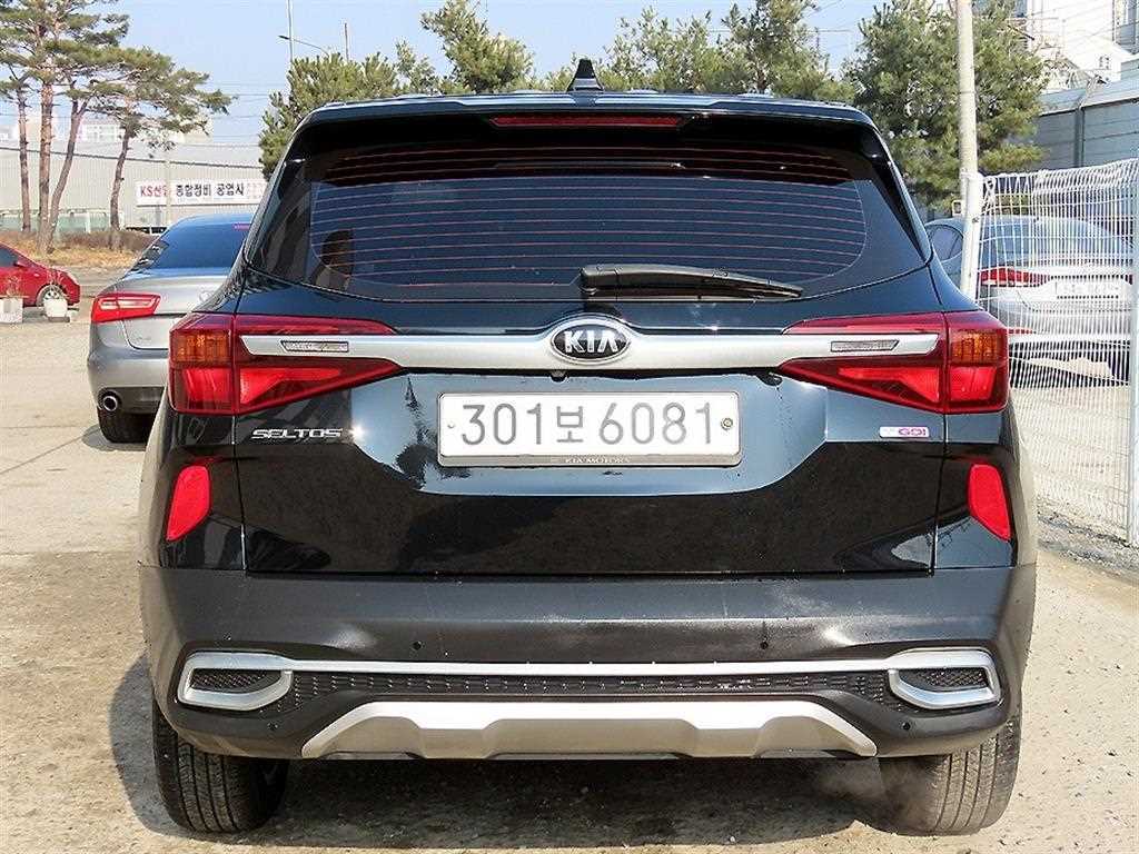 KIA Seltos - Vista 4
