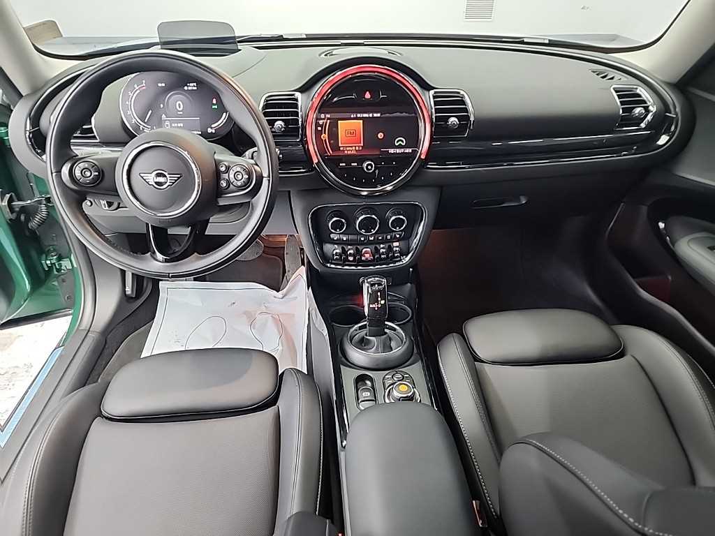Mini Clubman - Vista 5