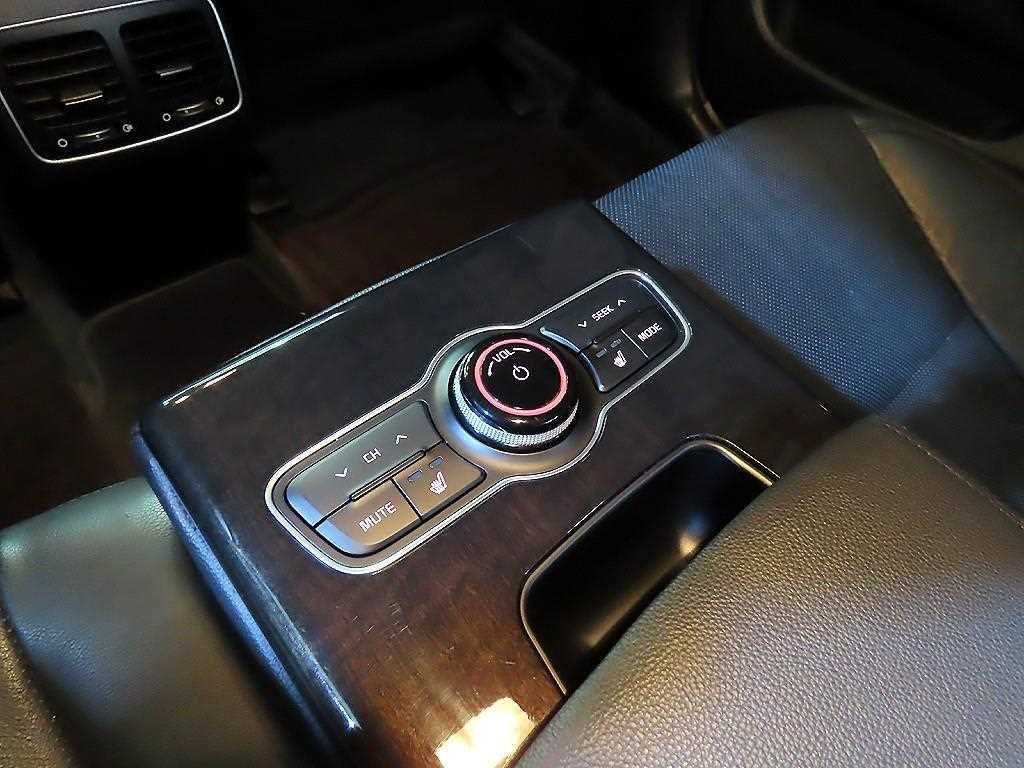 KIA K7 2013 Negro - Importación desde Corea - HF Imports Iquique - Foto 16