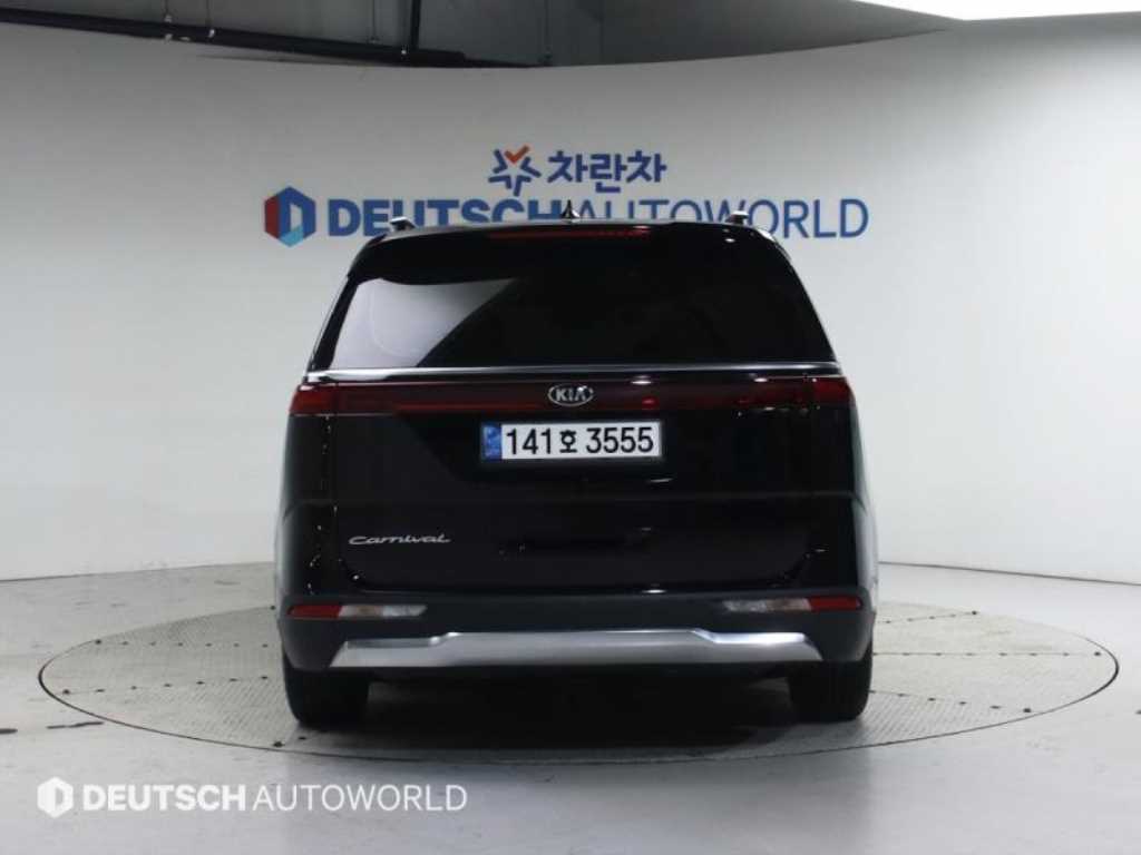 KIA Carnival - Vista 4