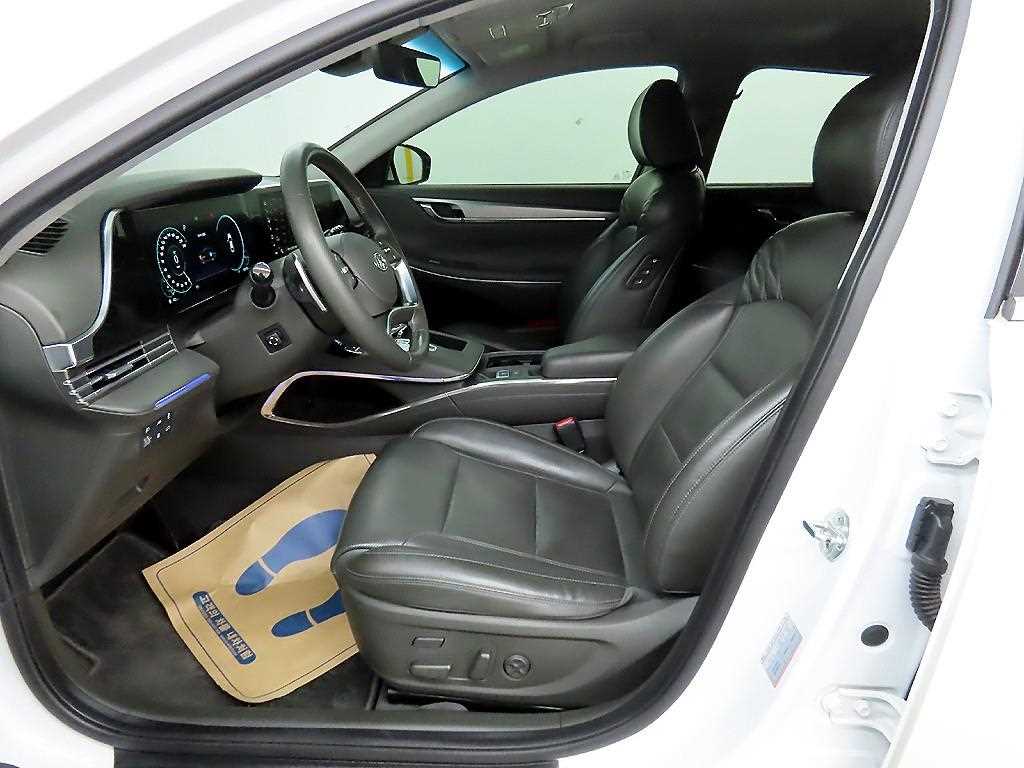 HYUNDAI Grandeur - Vista 5