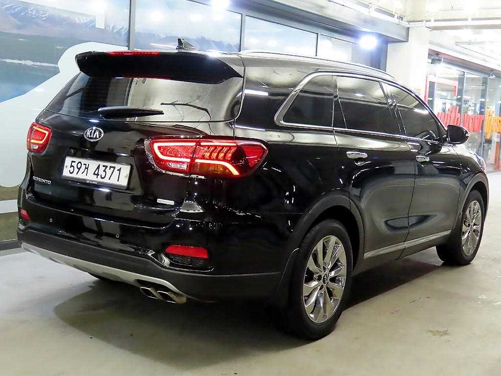 KIA Sorento - Vista 4