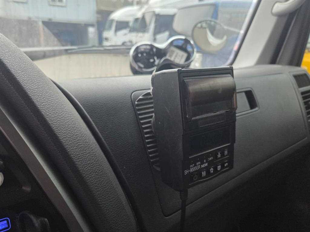 medium and large cargo truck 2022 Blanco - Importación desde Corea - HF Imports Iquique - Foto 16