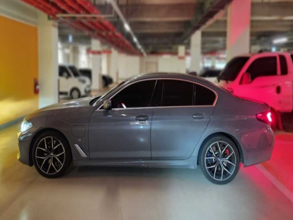 BMW 5 Series - Vista 3