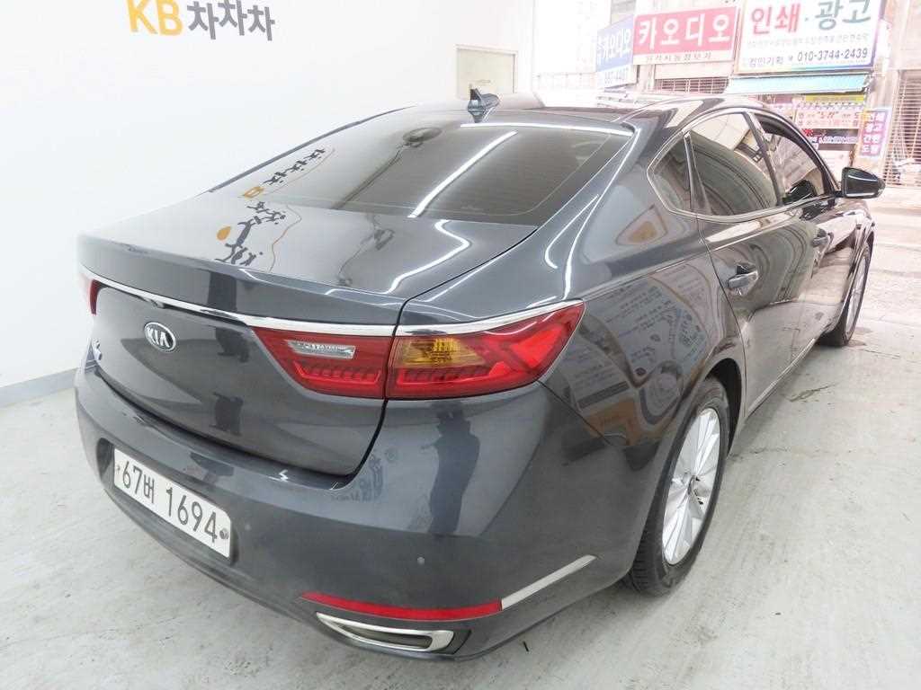 KIA K7 - Vista 3