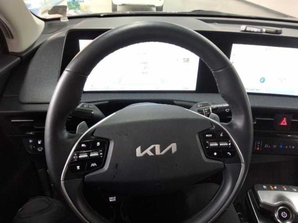 KIA EV6 - Vista 4