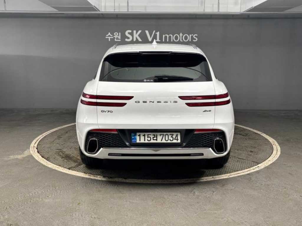 Genesis GV70 - Vista 4