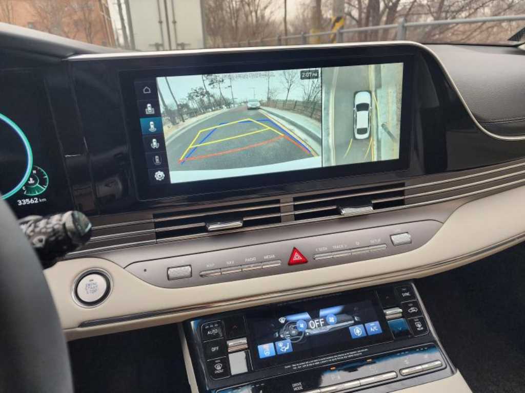 HYUNDAI Grandeur - Vista 12