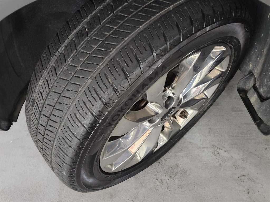 KIA Sorento - Vista 8