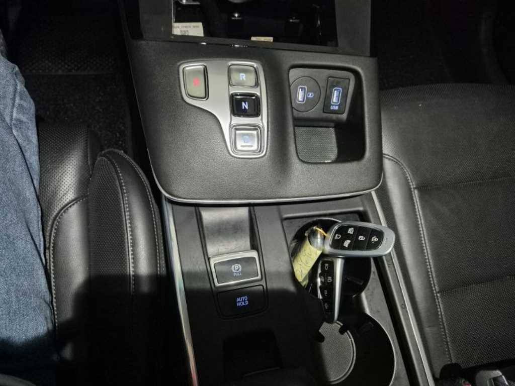 HYUNDAI Grandeur - Vista 9