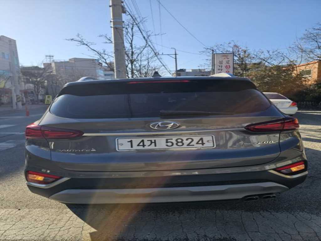 HYUNDAI Santa Fe - Vista 2