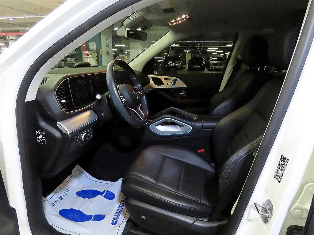 Mercedes Benz GLE Class - Vista 6