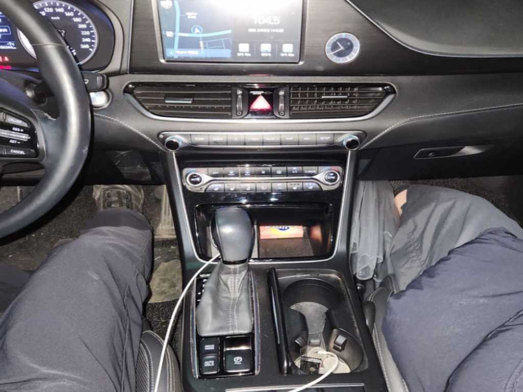 HYUNDAI Grandeur - Vista 7