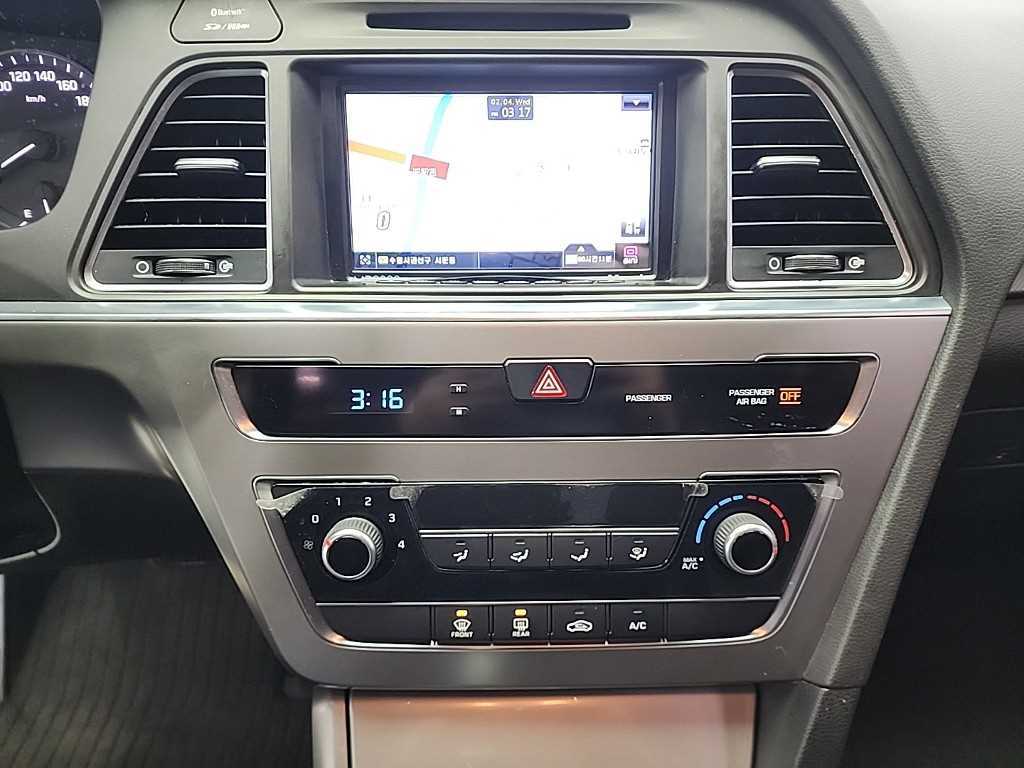 HYUNDAI Sonata - Vista 10