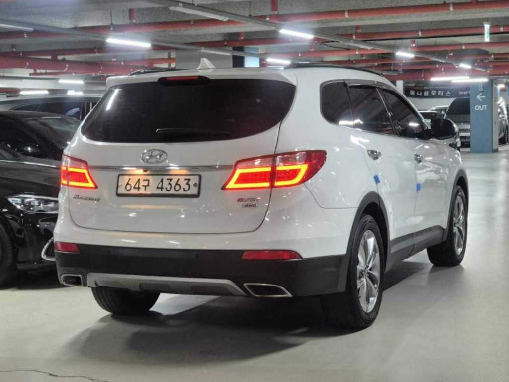 HYUNDAI Maxcruz - Vista 3