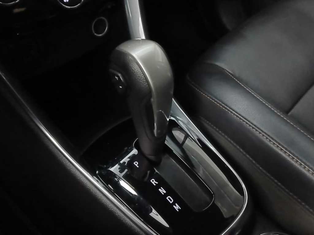 Chevrolet Trax 2017 Gris - Importación desde Corea - HF Imports Iquique - Foto 14