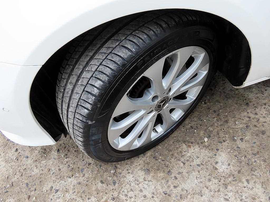 Mercedes Benz E class 2019 Blanco - Importación desde Corea - HF Imports Iquique - Foto 20