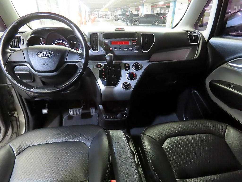 KIA Ray - Vista 10