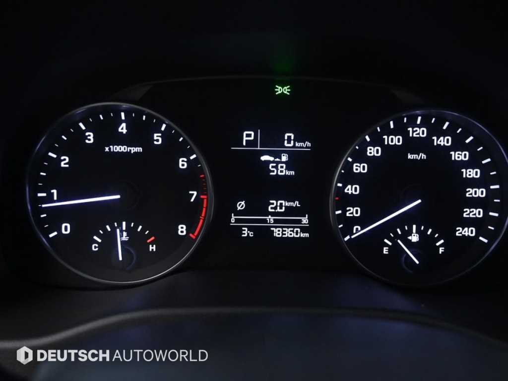 HYUNDAI Avante - Vista 8