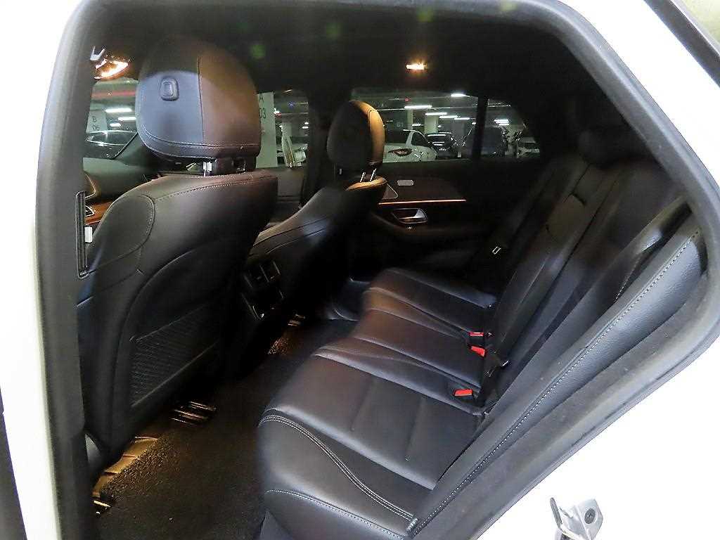 Mercedes Benz GLE Class - Vista 7