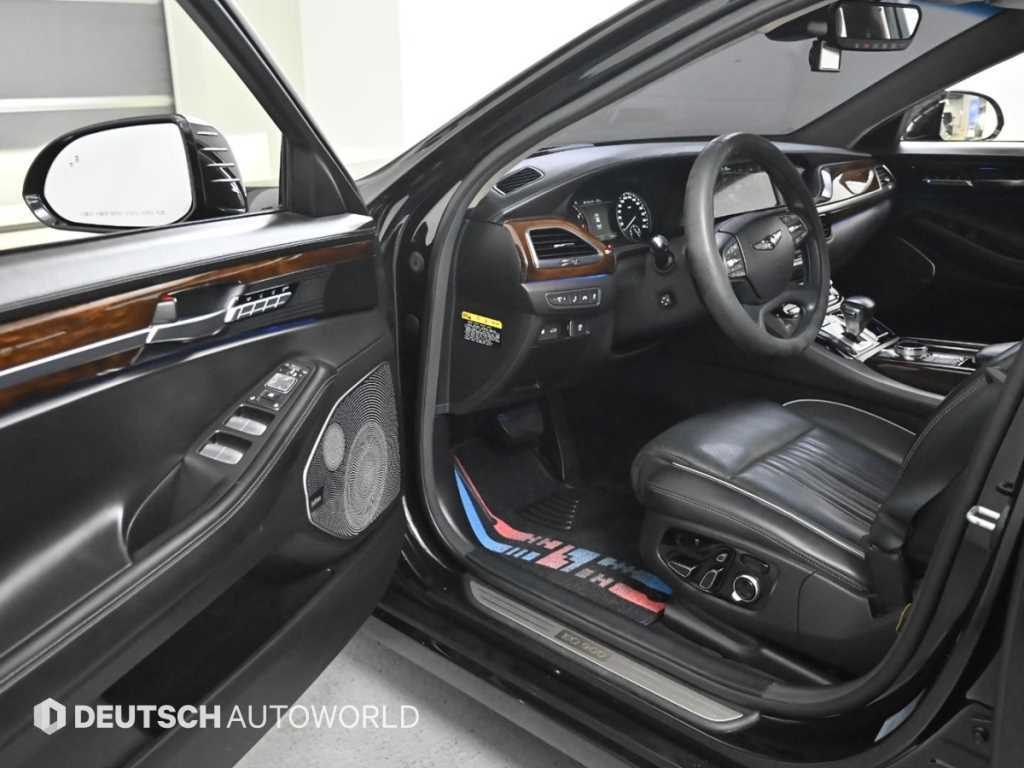 Genesis EQ900 - Vista 11