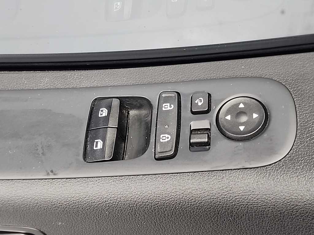 HYUNDAI Staria 2022 Gris - Importación desde Corea - HF Imports Iquique - Foto 18