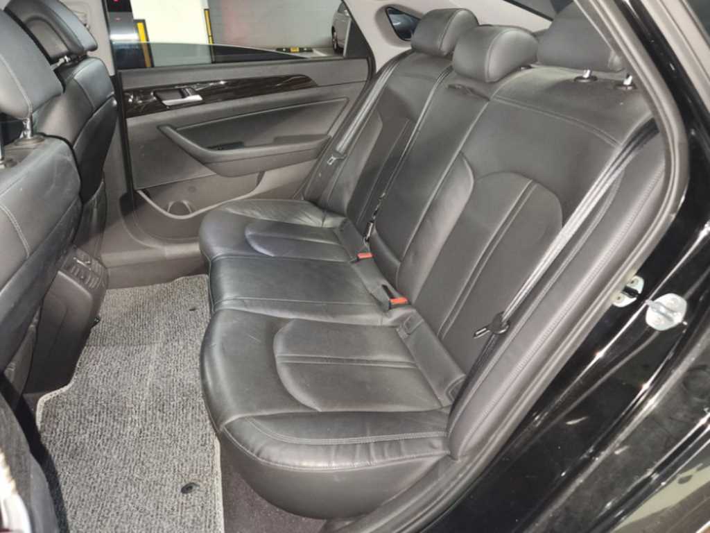 HYUNDAI Sonata - Vista 5