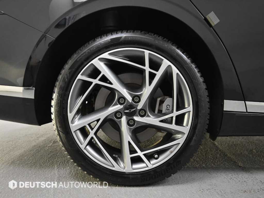 Genesis G90 - Vista 5