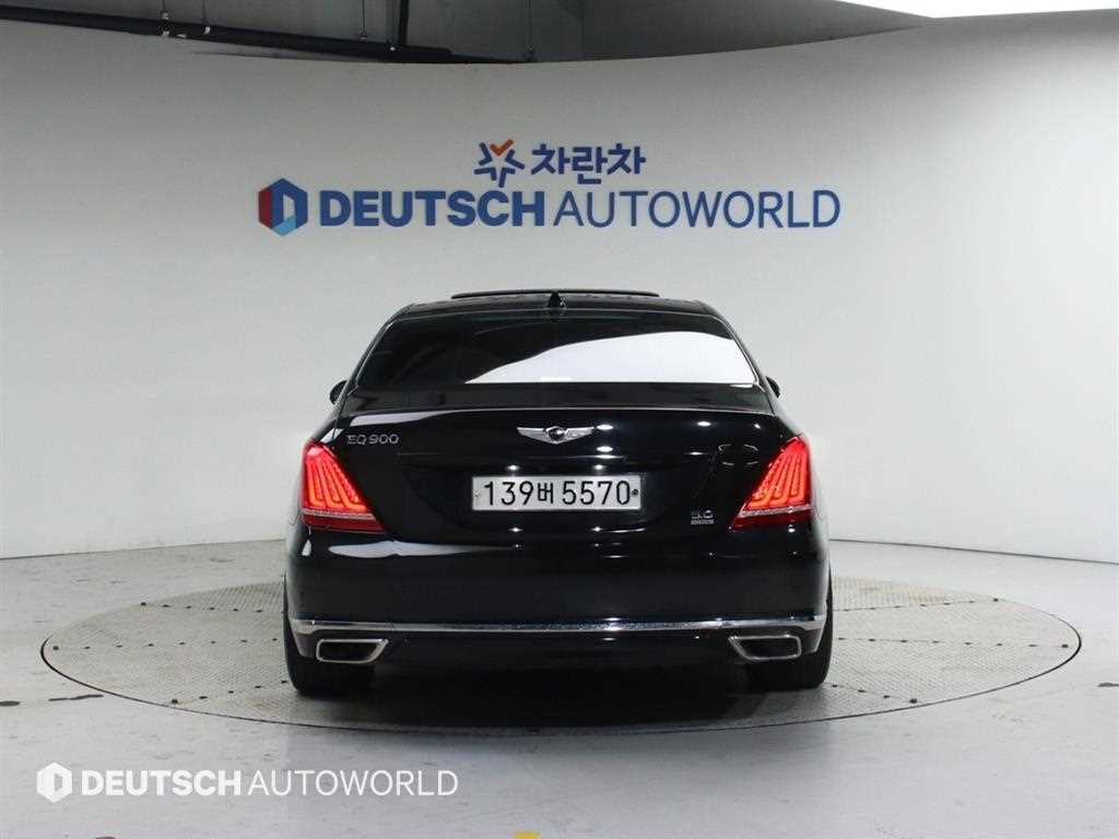 Genesis EQ900 - Vista 4