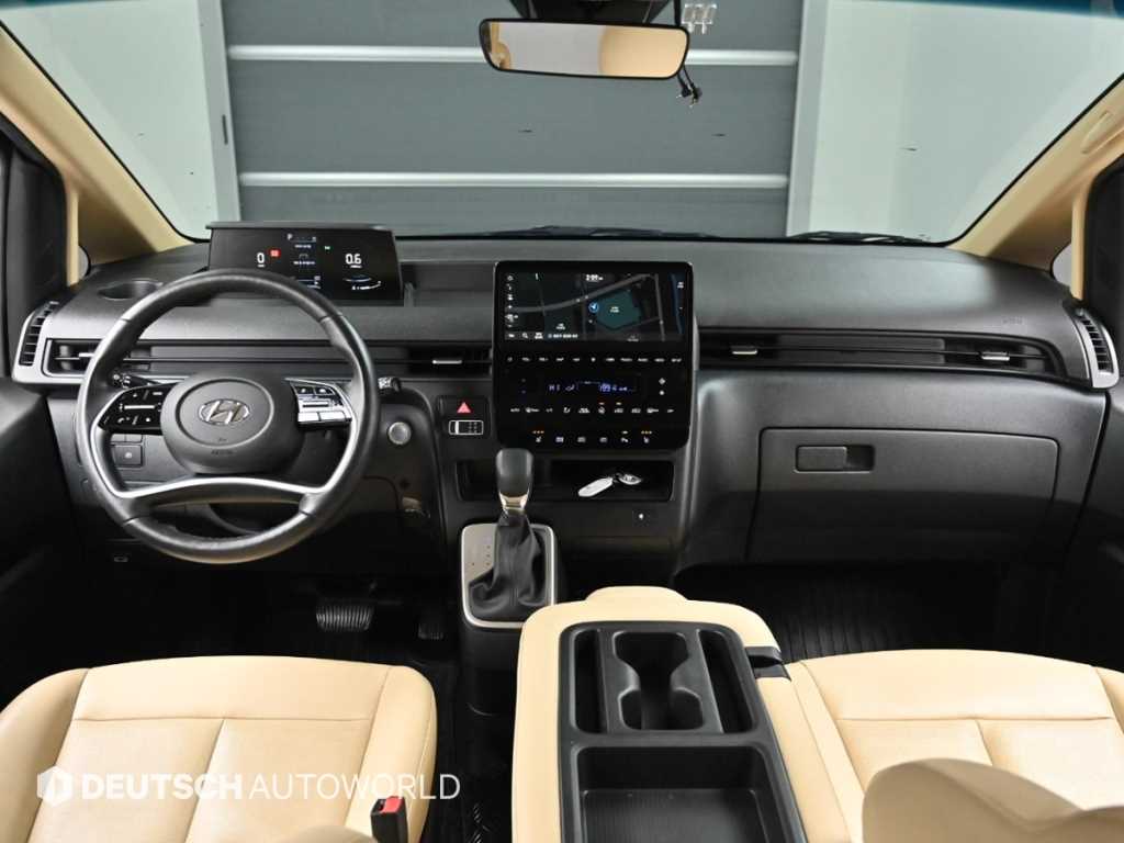 HYUNDAI Staria - Vista 7