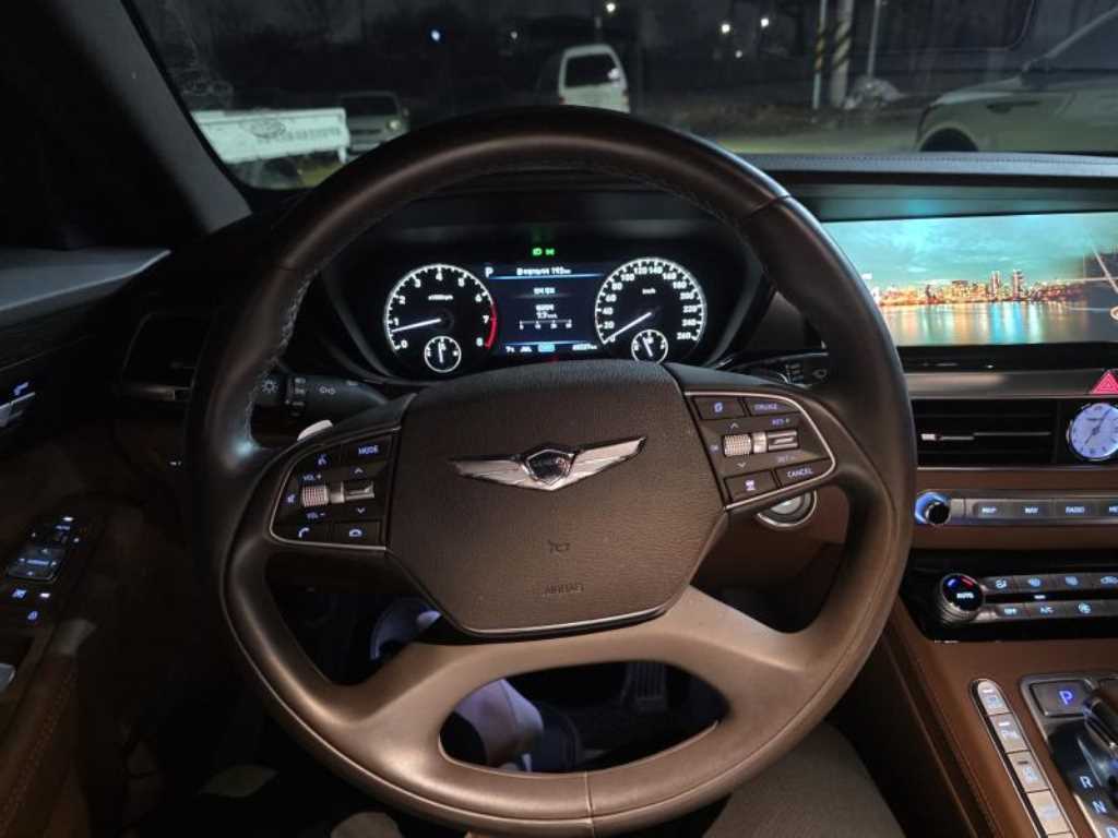 Genesis G90 - Vista 7