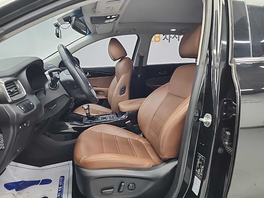 KIA Sorento - Vista 11