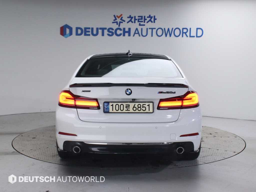 BMW 5 Series - Vista 4