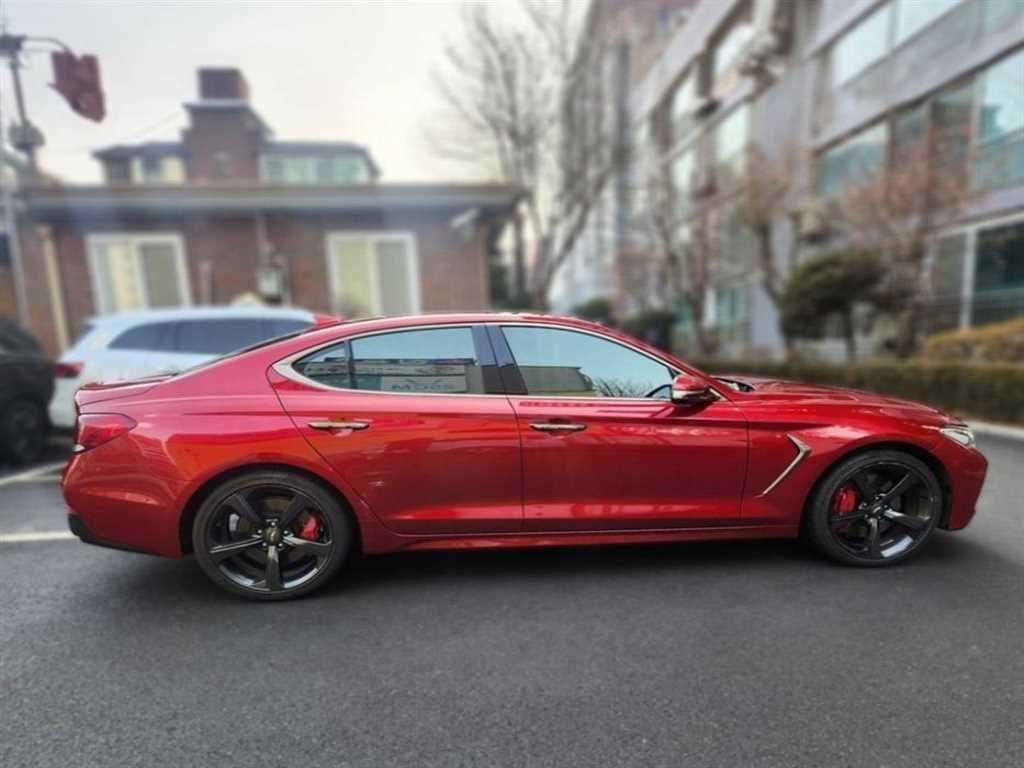 Genesis G70 - Vista 3