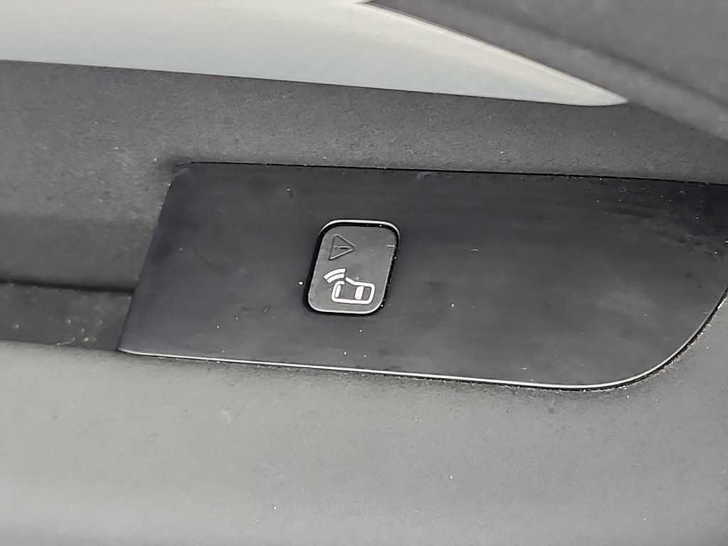 Land Rover Discovery 2020 Blanco - Importación desde Corea - HF Imports Iquique - Foto 15