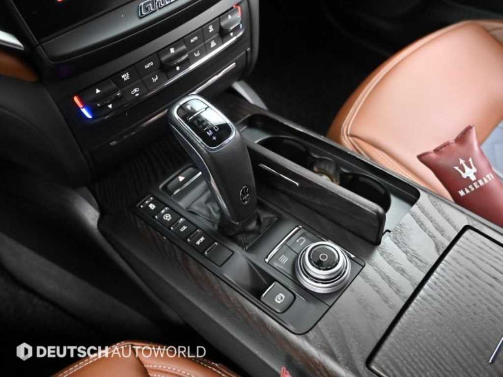 Maserati Ghibli - Vista 9