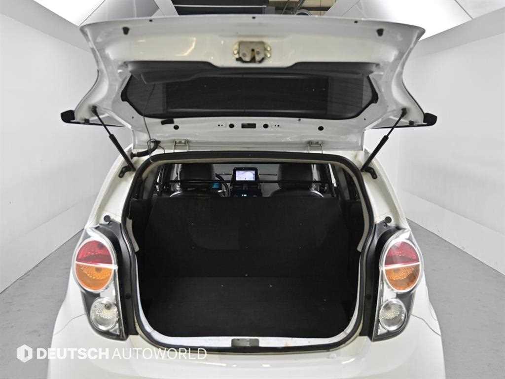 Chevrolet Spark 2012 Blanco - Importación desde Corea - HF Imports Iquique - Foto 20