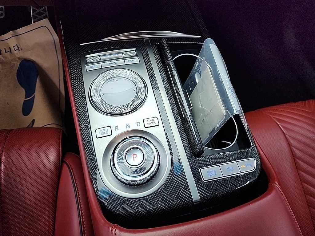 Genesis G80 - Vista 8