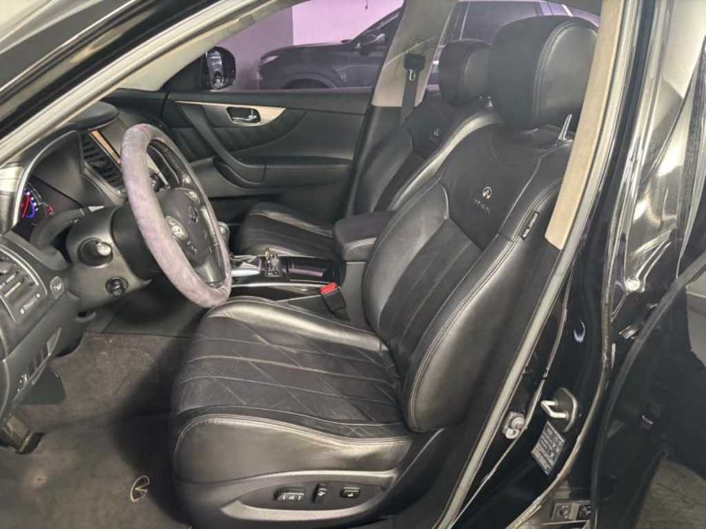 Infiniti FX - Vista 6